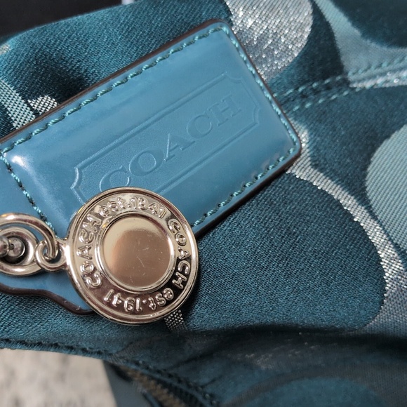 ✨ SOLD✨Coach SET Signature Jacquard Teal Metallic Stripe Hobo Wristlet Wallet - Picture 4 of 12